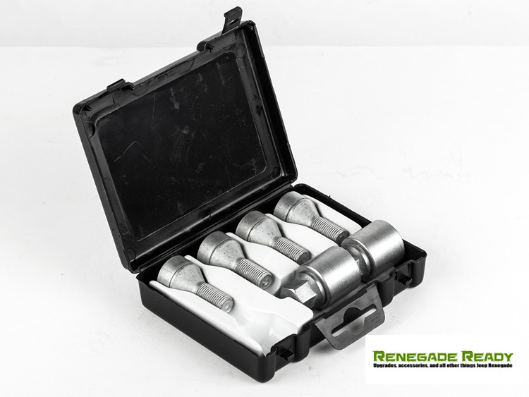 Jeep Renegade Wheel Locks by Farad Silver Starlock